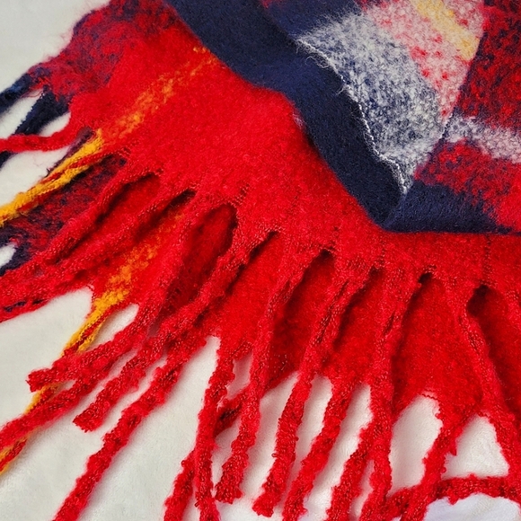 Women's Soft Scarf Pashmina Red/Multi One size - Picture 3 of 3